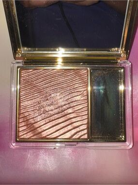 Estee Lauder Shimmering Sands Highlighter